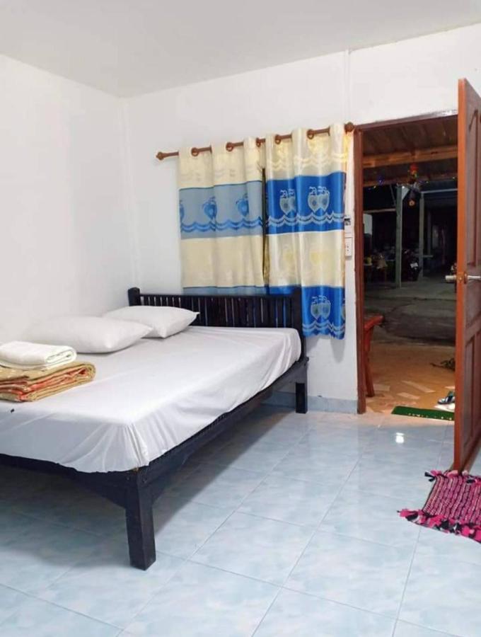 Yaijaew House Apartment Sukhothai Bagian luar foto